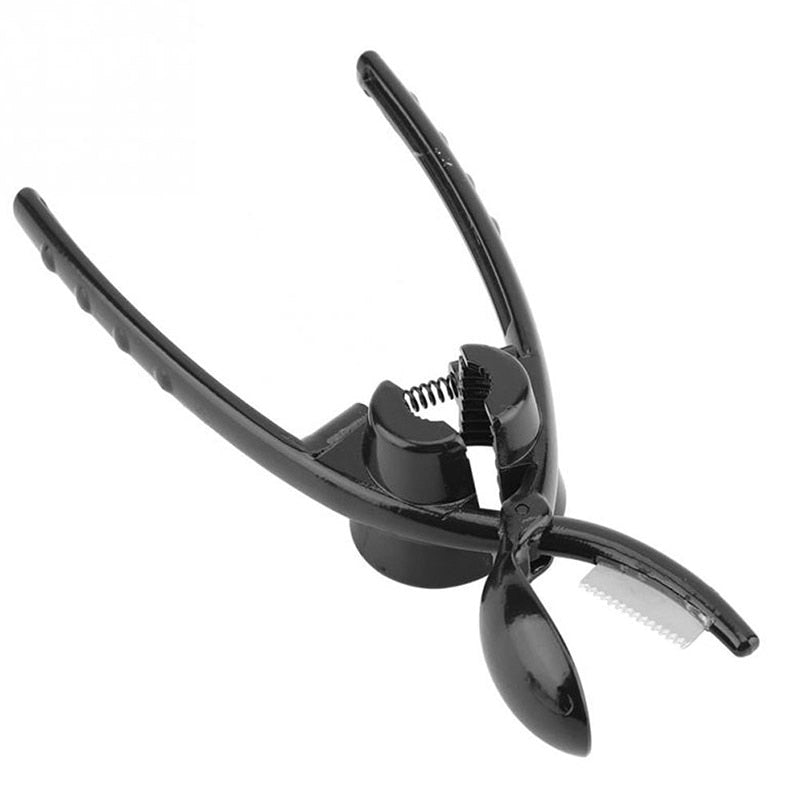 2-in-1 Plier Style Kitchen Nut Cracker